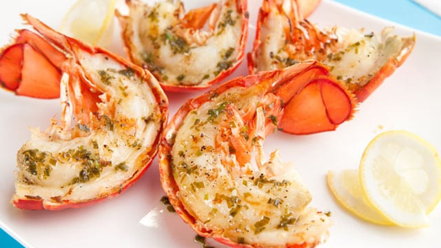 640-split-maine-lobstertails 640-split-maine-lobstertails