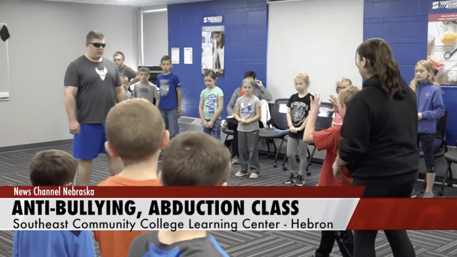 88 Tactical Teaches Hebron Youth Dangers Of Bullying & Abductions